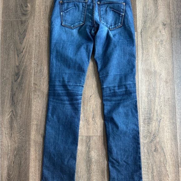 James Jeans, women’s size 28.  Randi style. Good used condition! - Picture 5 of 6